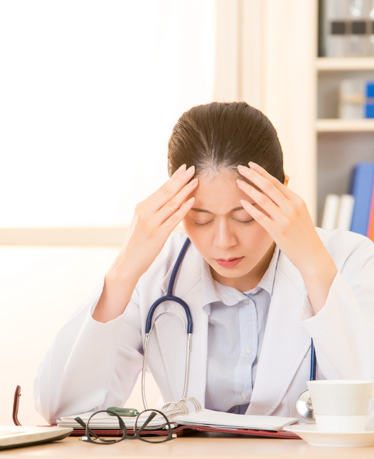 Covid-19 e burnout, ecco gli effetti sugli specialisti in medicina d’urgenza 